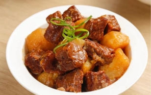 土豆炖牛腩