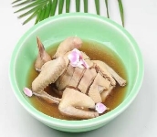 E:\玉振路资料\食谱图集\清蒸乳鸽.jpg清蒸乳鸽