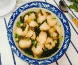 F:\2023玉振路资料\食谱图集\紫菜虾滑汤.jpg紫菜虾滑汤
