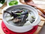 F:\2023玉振路资料\食谱图集\山药乌鸡汤.jpg山药乌鸡汤