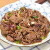 E:/2023.9玉振路资料/食谱图集/洋葱炒牛肉.jpg洋葱炒牛肉