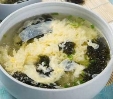 E:/2023.9玉振路资料/食谱图集/紫菜鸡蛋汤.jpg紫菜鸡蛋汤