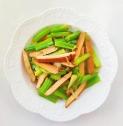 G:\2023.9玉振路资料\食谱图集\香干炒西芹.jpg香干炒西芹