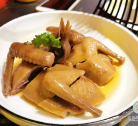 F:/玉振路/02玉振路2023-2024第二学期/食谱图集/清蒸乳鸽.png清蒸乳鸽